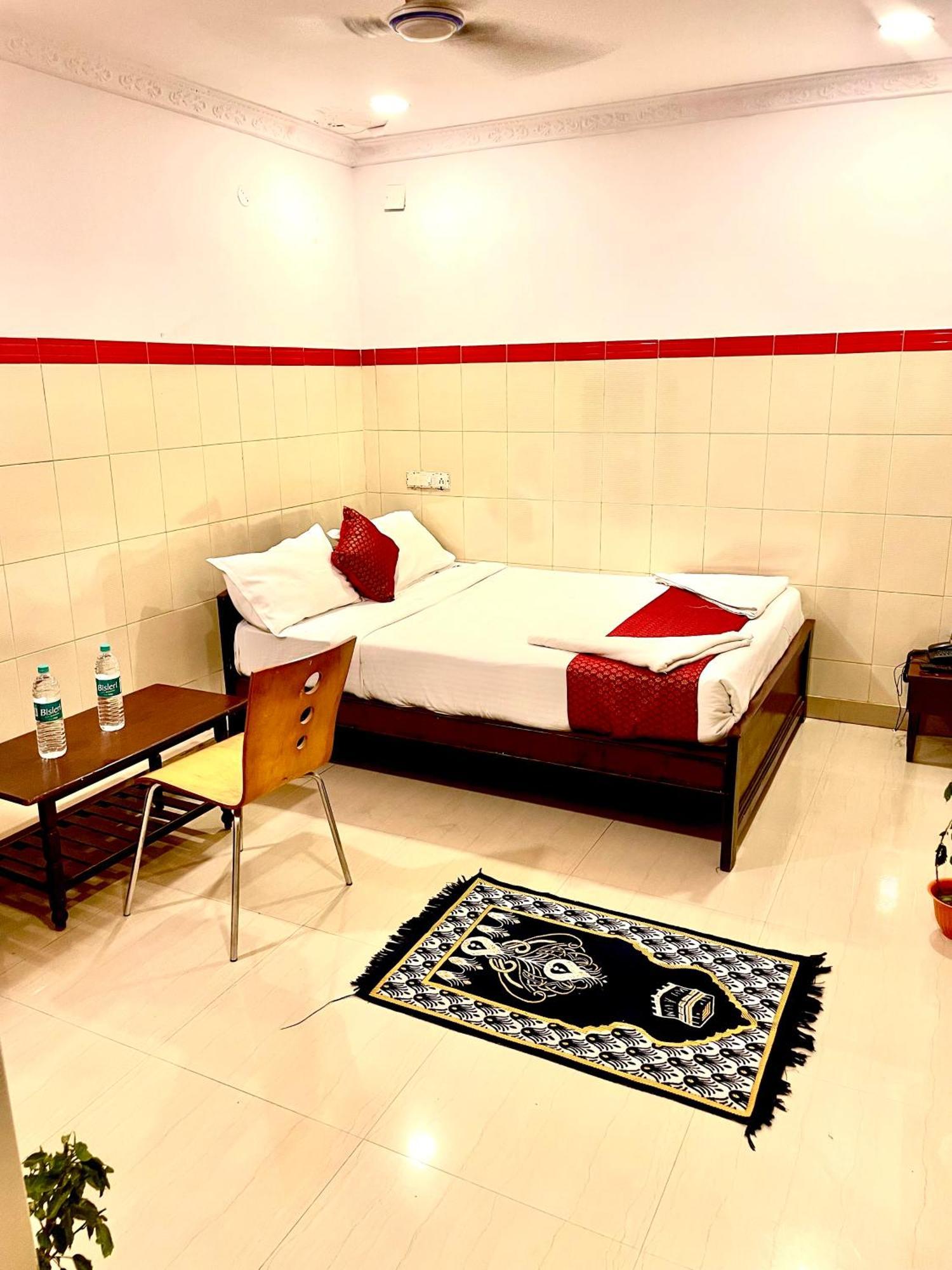 Hotel Sita Grand Шамшабад Екстериор снимка